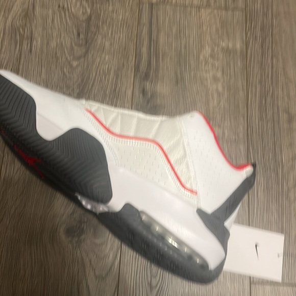 Jordan26 - Picture 5 of 8